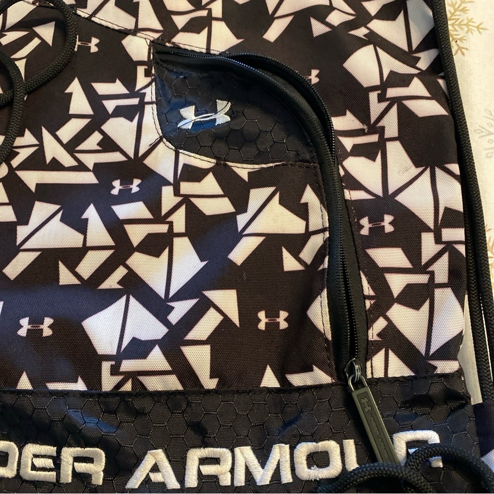 Under Armour Geometric Drawstring Bag - image 3